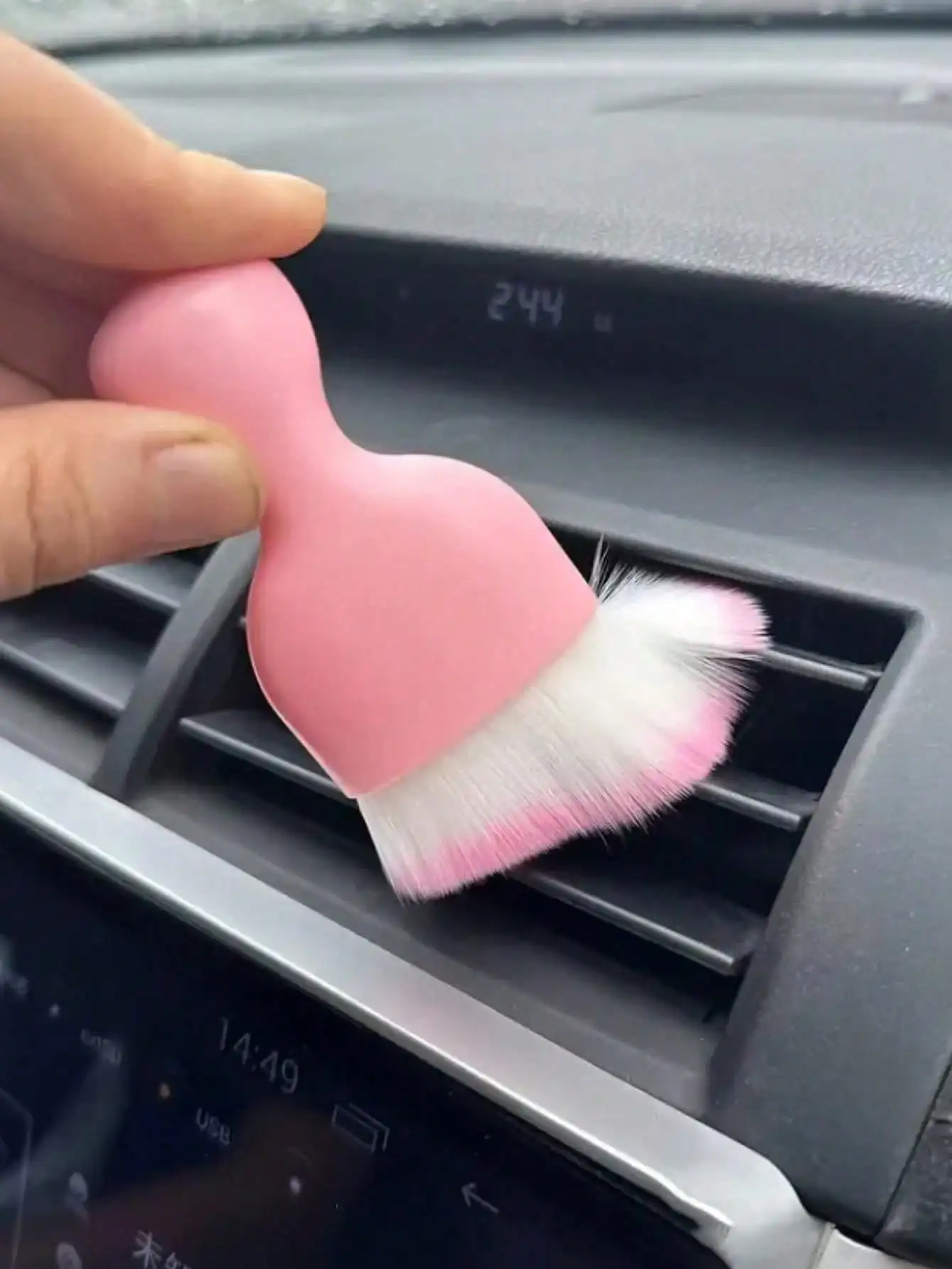 This Car Cleaning Brush Is Sui - Car Cleaning Brush review and price